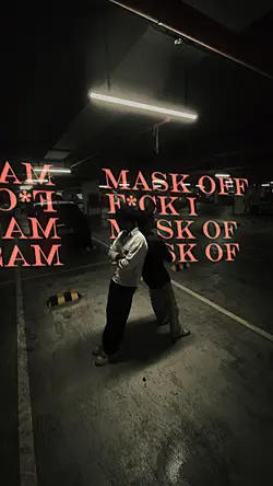 Mask Of Lyric.