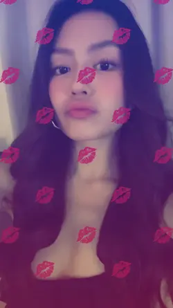 kiss boomerang
