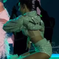 Lesbica futurista>_<