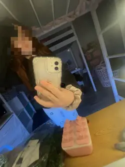 blurry face .