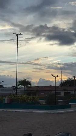 O BRILHO É RELUZENTE