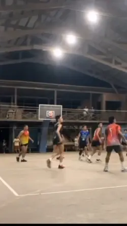 VOLLEYBALL 