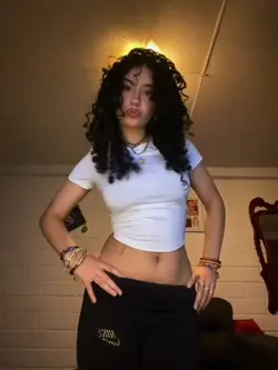 BAILANDO
