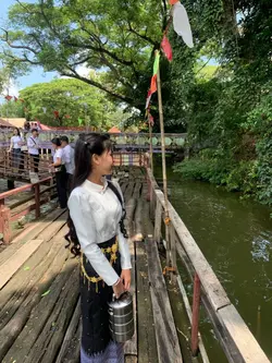 មនុស្សស្រីមានតម្លៃ