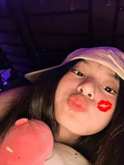 KISS MARK
