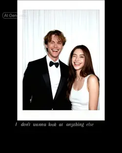 Polaroid Couple 