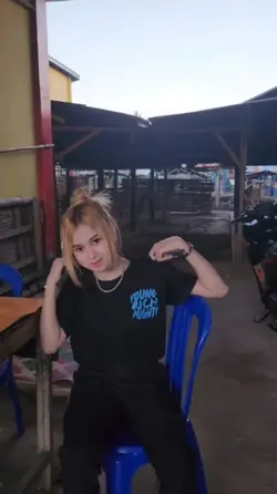 gadis scorpio