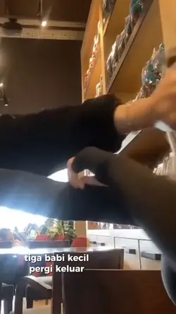 tiga bayi kecil