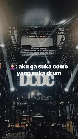 versi drummer
