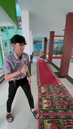 trend suit imut