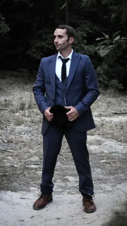 Fashion Suit with AI