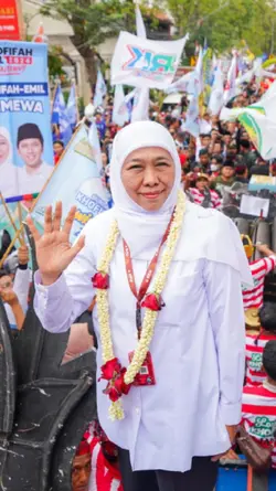 Bocahe Bu Khofifah 