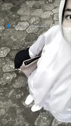 mau"an jadi perawat