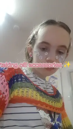 taking off accessori