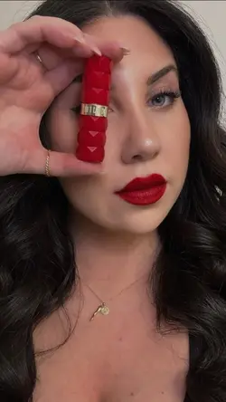 UGC Lipstic