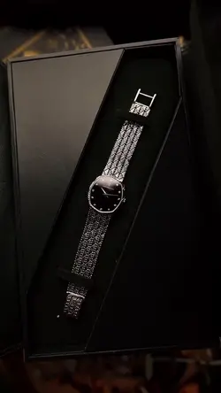 LUXURY