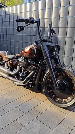 MOTORCYCLE HARLEY 