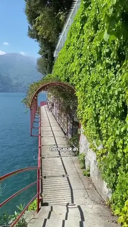 Lirik lagu..