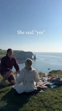 She said yes💍