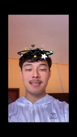 tinitigan ko