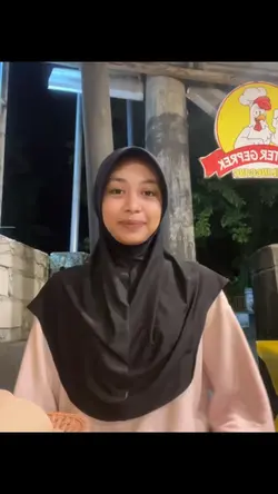 latar hitam