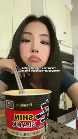 Eating fancam 