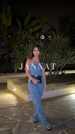 5 photos 