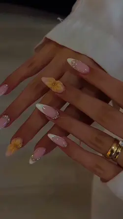 NAIL ••💕••