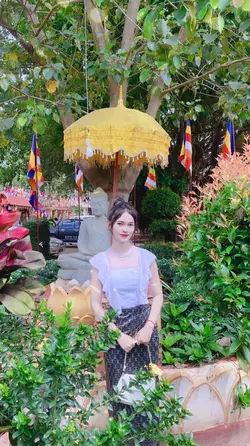 មិនអោយមេីលទេ😒