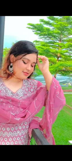 trending song
