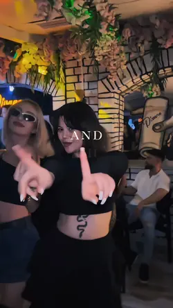 PARTYY