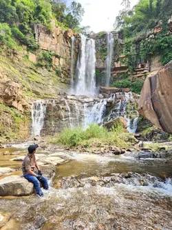 បងអ្នកក្រថែអូនមិនបាន