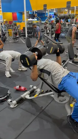 Dumbbell chest press
