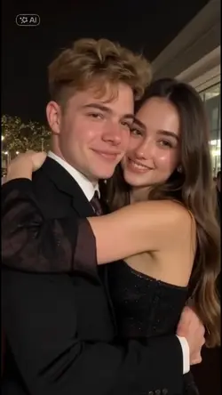 HUG COUPLE 