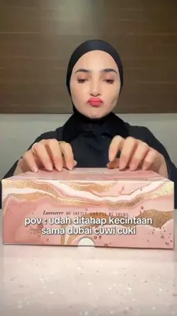 Ashanty pake hijab 