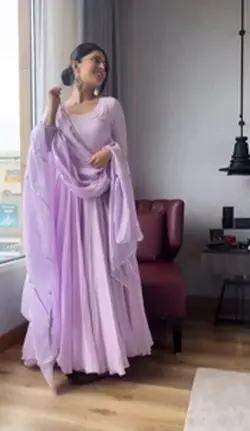 Pakistani outfit