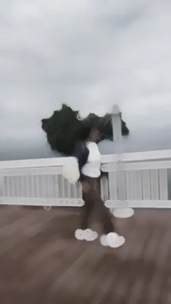 Slowmo Walk