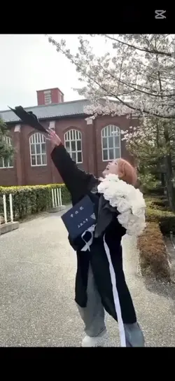 I want to be w her..