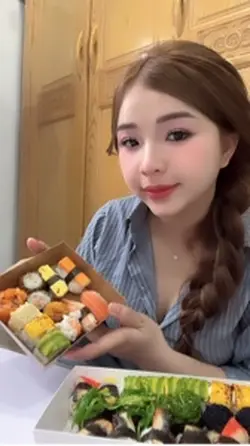Mukbang sushi
