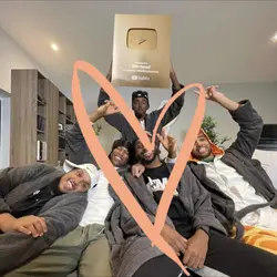 🗣💗💗
