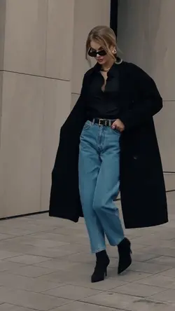 Outfit 4 clips