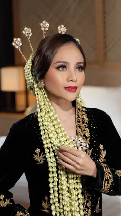 Wedding makeup