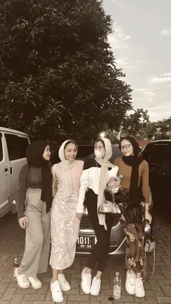 four girls