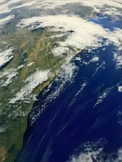 Earth zoom
