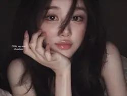 Nhìn vào em nhìn
