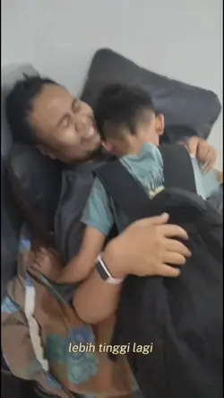 lebih tinggi ayah