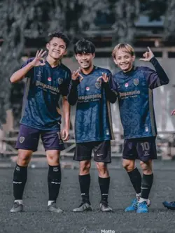 versi 4 orang 