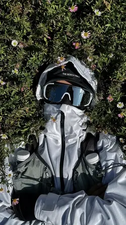 earth zoom out