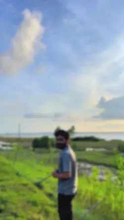 দেখো দূরের আকাশ 