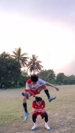 TREND TIKTOK LOMPAT